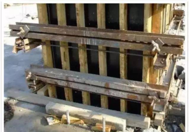 混凝土這樣施工，沒(méi)有蜂窩麻面、不爛根，還能間接縮短工期！